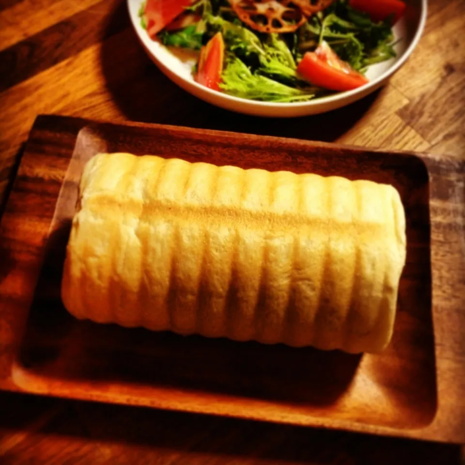 よるご飯にシチューとパン|またのさん