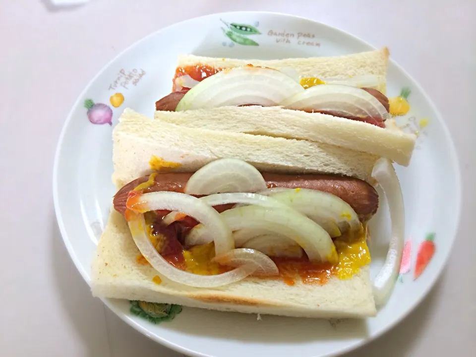 Snapdishの料理写真:Hotdogs|Johnnyさん