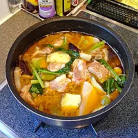 Snapdishの料理写真:Yummy pork sinigang ( buto buto)|Shirley Frando Custodioさん