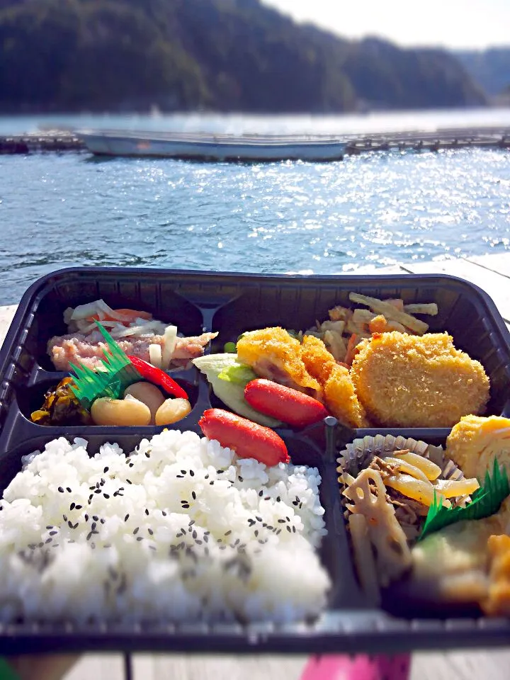 海の上でお弁当|だいちさん