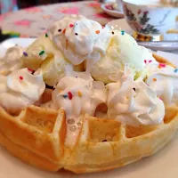 Snapdishの料理写真:Ice Cream Waffle|Genie Cullenさん