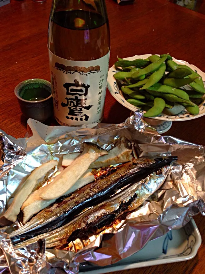 秋刀魚の干物と伊勢土産日本酒🍶|ひろみさん