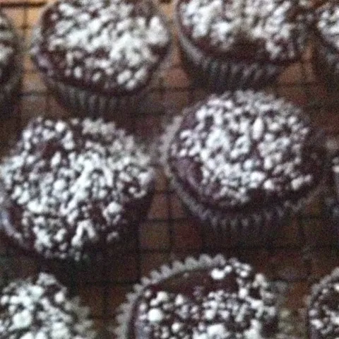 Dark chocolate cupcakes|virginia frasseさん