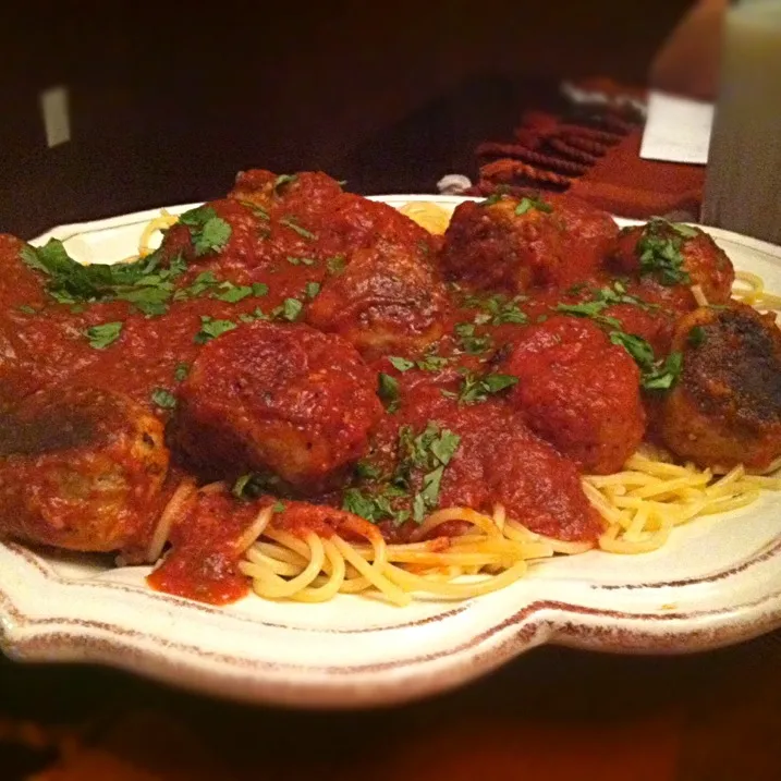 Spaghetti with Chicken and Sun Dried Tomato Meatballs|K Goodnessさん