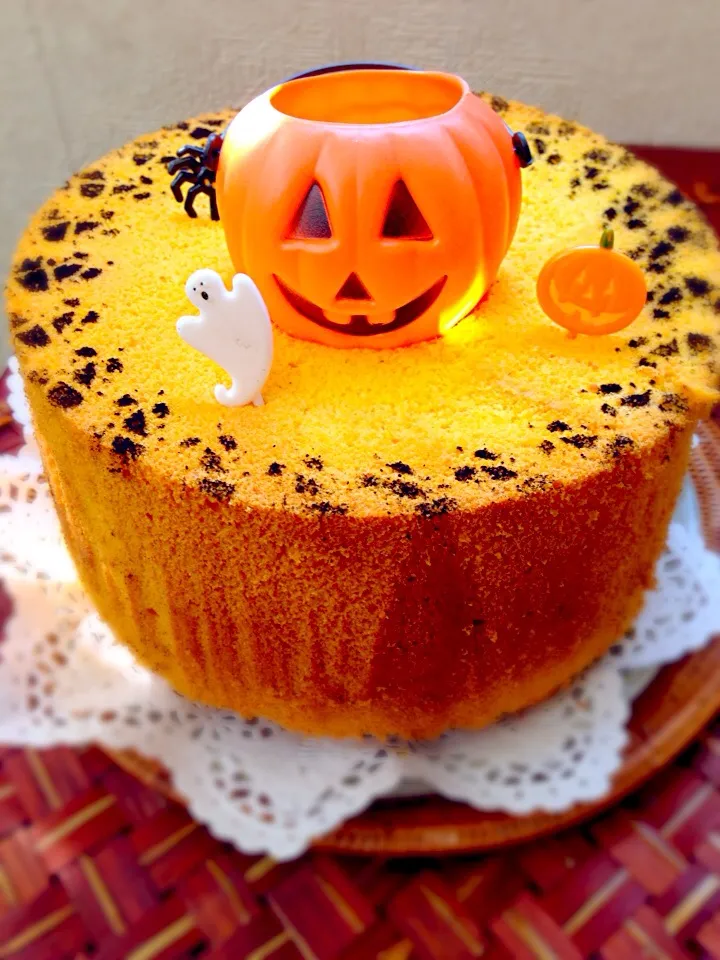 Pumpkin Chiffon cake🎃ﾊﾟﾝﾌﾟｷﾝｼﾌｫﾝｹｰｷ|🌈Ami🍻さん