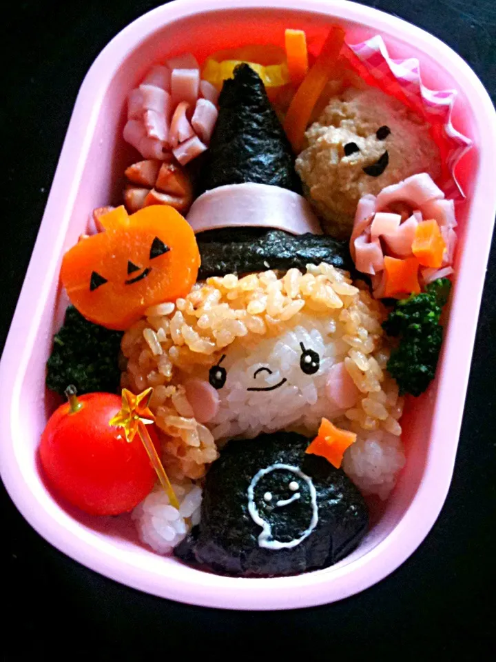 Snapdishの料理写真:魔女っ子サクラちゃん弁当|hanakoさん