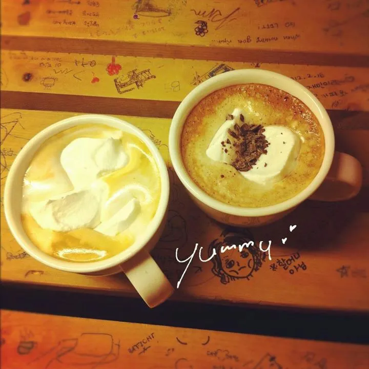 cappuccino; the best coffee shop near my uni.|Jihye Jsさん