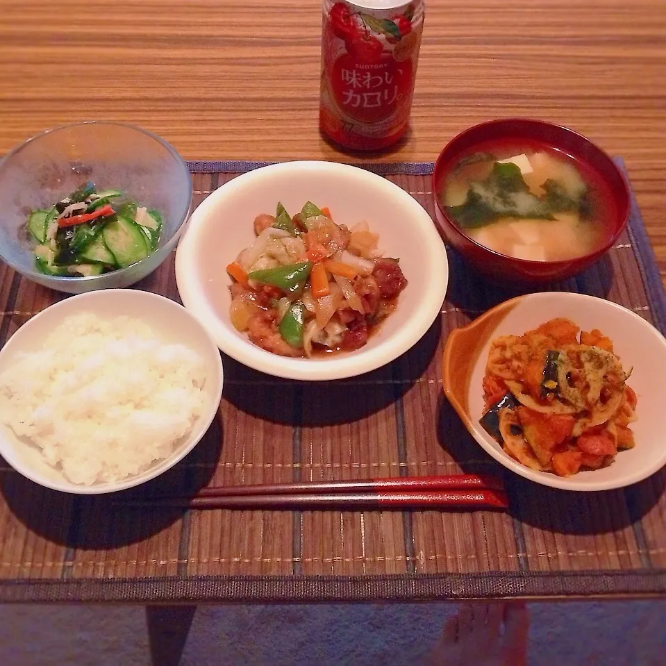 Snapdishの料理写真:回鍋肉、カボチャと蓮根のマヨ醤油炒め、酢の物|はるさん