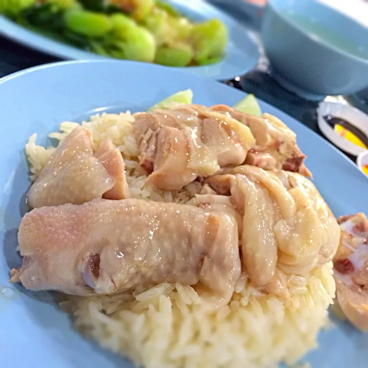 Authentic Chicken Rice in Singapore!|Doris Wong 🐰さん