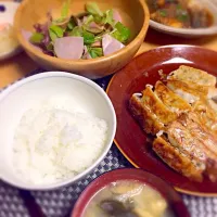 Snapdishの料理写真:餃子、鯖のみぞれ煮。|Ai Utsumiさん