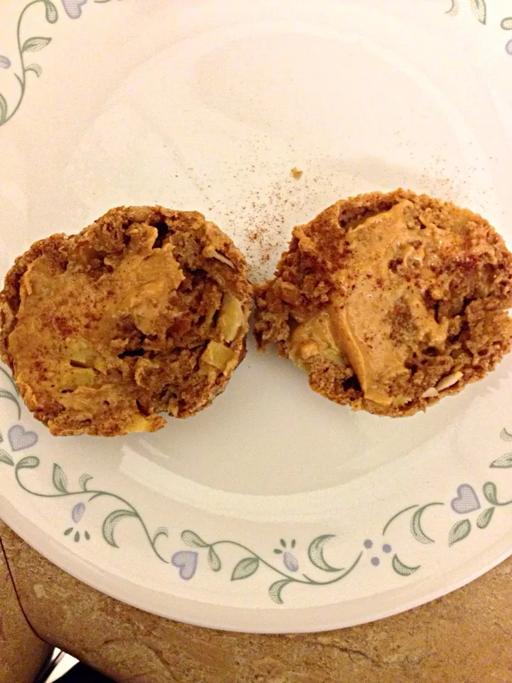 Apple cinnamon muffin with natural pb|joie chowさん