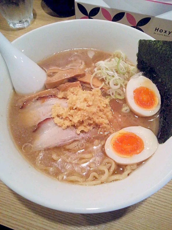 神保町・美空の味玉生姜ラーメン|すーさん