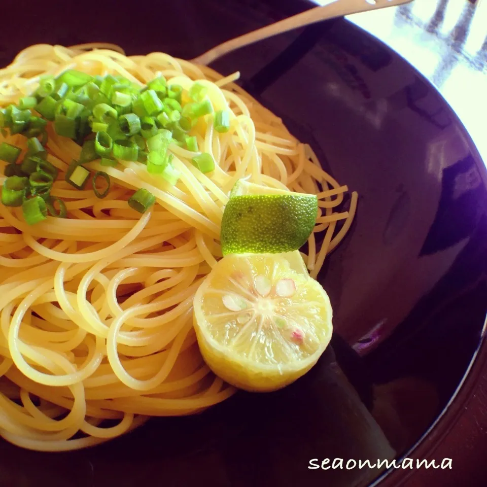 けんたろさんの「Spaghetti con burro e Sudachi」バターと酢橘のスパゲッティ|ゆこさん