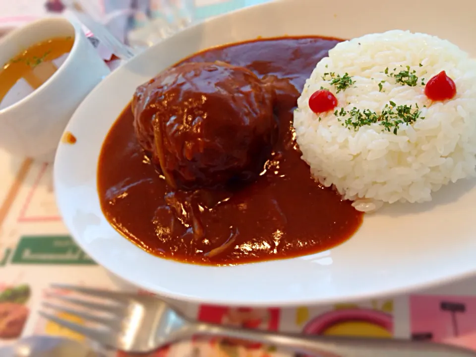 Snapdishの料理写真:煮込みハンバーグ@ABCcooking studio:)|Mitsukoさん