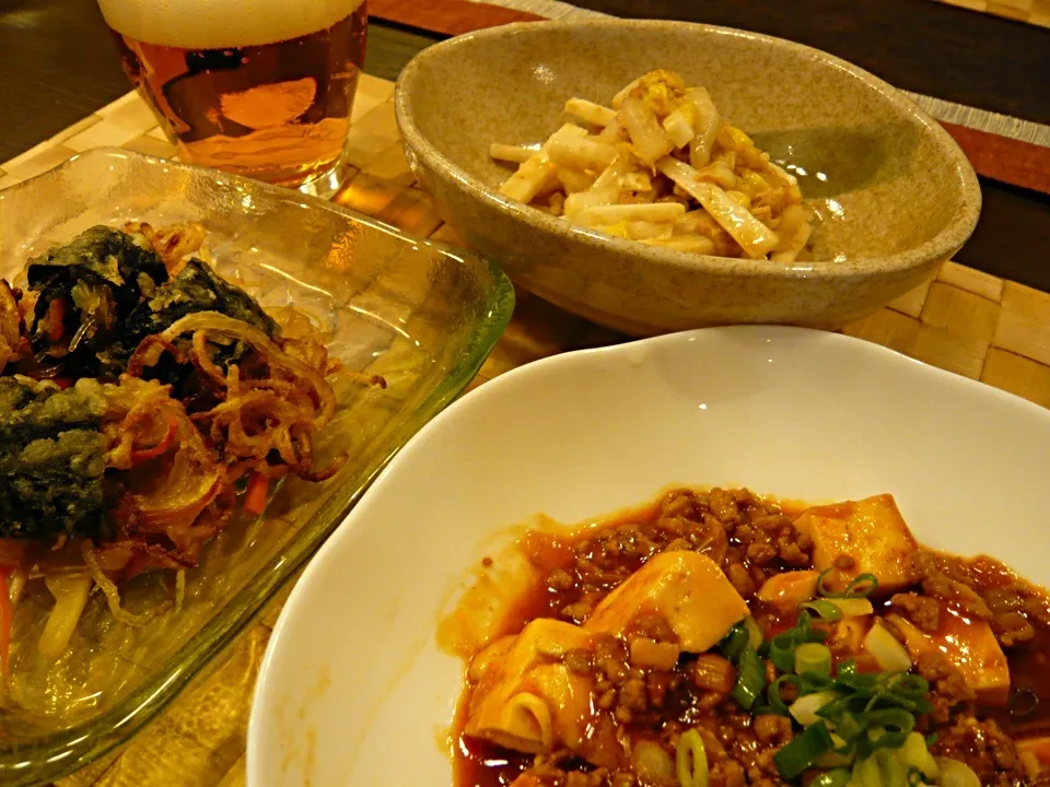 Snapdishの料理写真:麻婆豆腐、長芋の胡麻みそサラダ、春雨の海苔巻きあげ|masakoさん