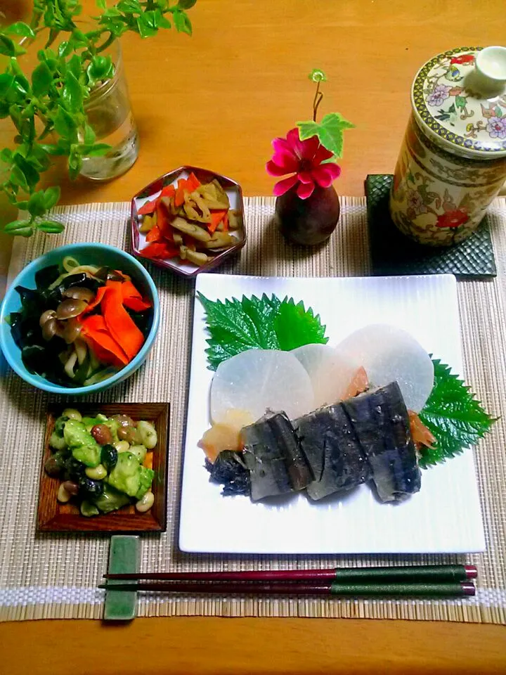 秋刀魚の梅煮★ ヘルシー夜ご飯♪ヽ(´▽｀)/|ゆず( ˘ ³˘)♥さん