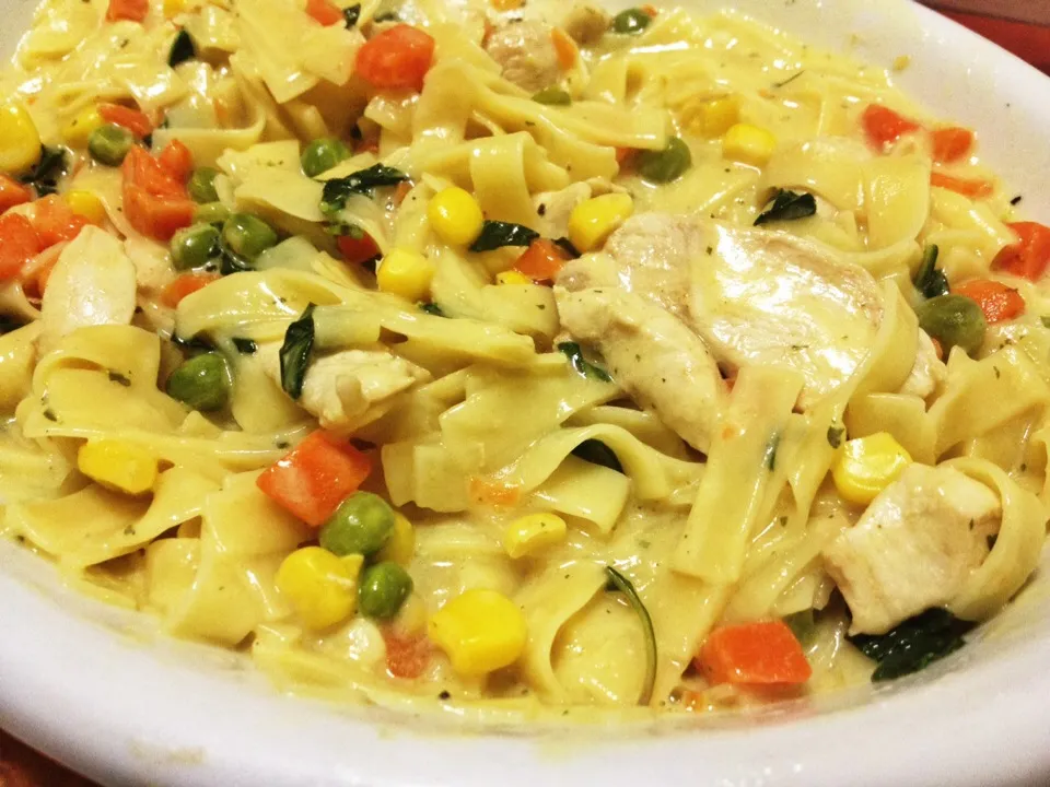 Chicken Primavera Pasta|Martha Monjeさん