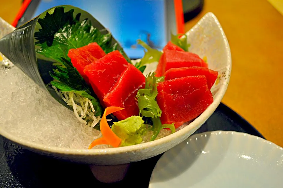 Snapdishの料理写真:tuna sashimi|josephさん