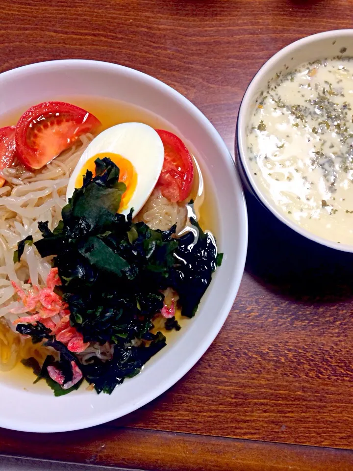 冷麺と即席豆乳スープ|yumyum😋さん