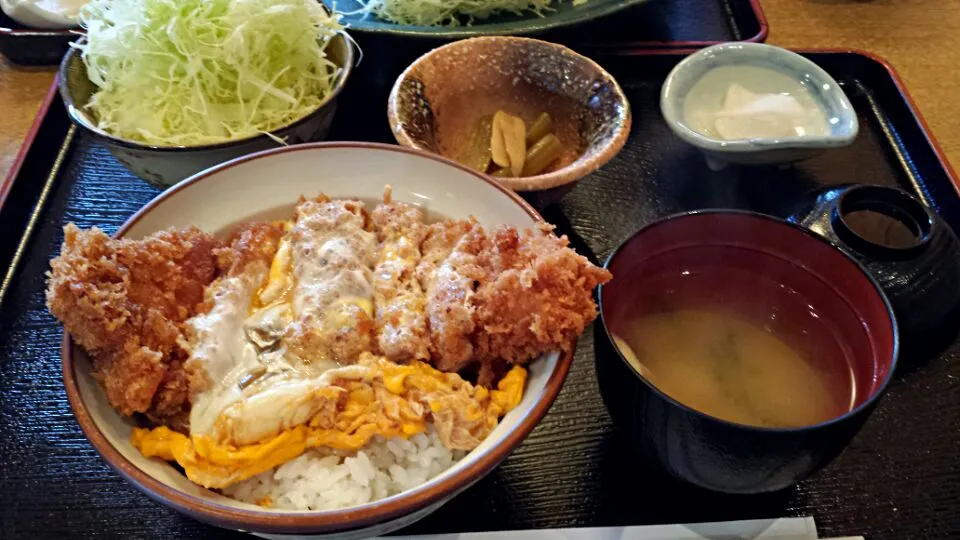 Snapdishの料理写真:カツ丼！|おうちご飯と外食の記録^^さん