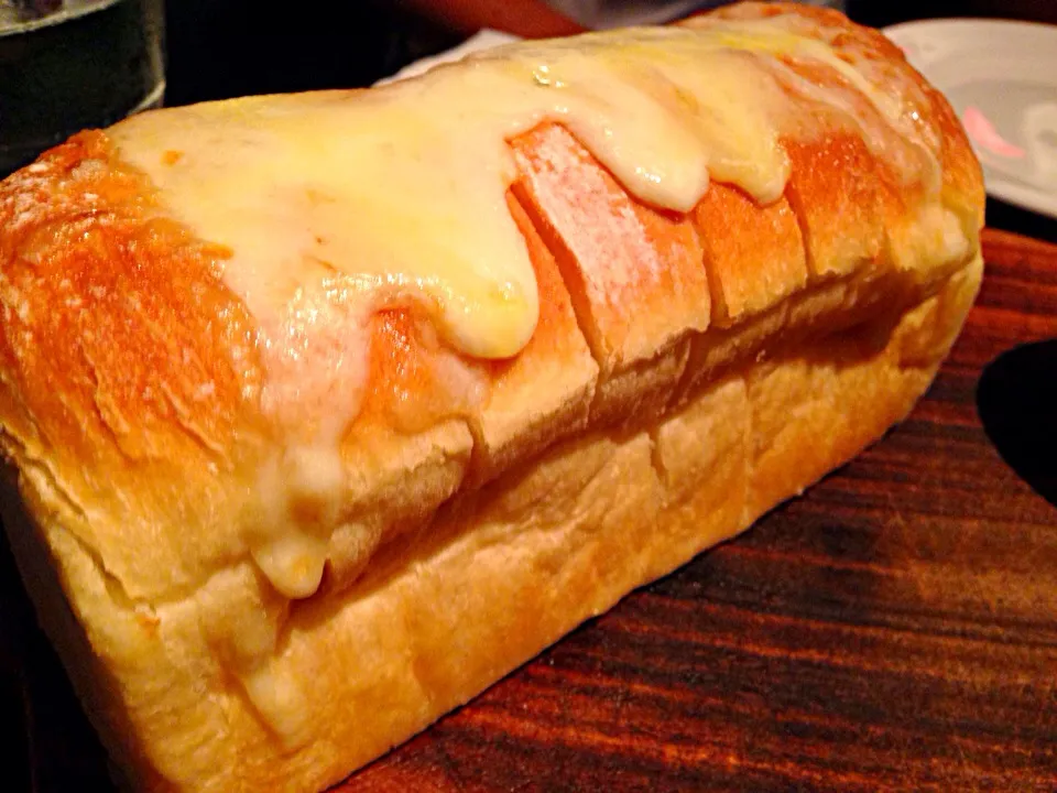 Bread with Viennese cheese topping|sgさん