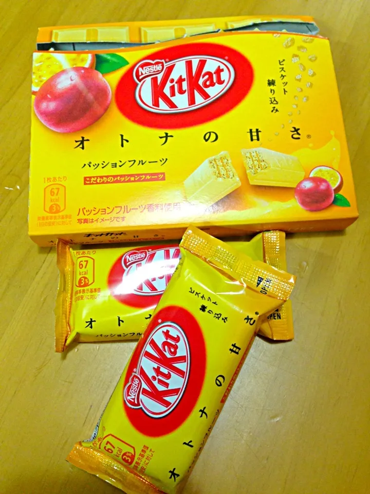 Kit kat de Marakuja!!!! Muito bom|lucia inoueさん