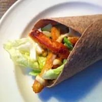 Snapdishの料理写真:Zelf gemaakte chicken wrap|petitさん