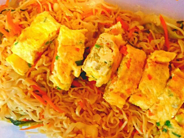 Noodles with Egg Rolls|Rea Suu 레수さん