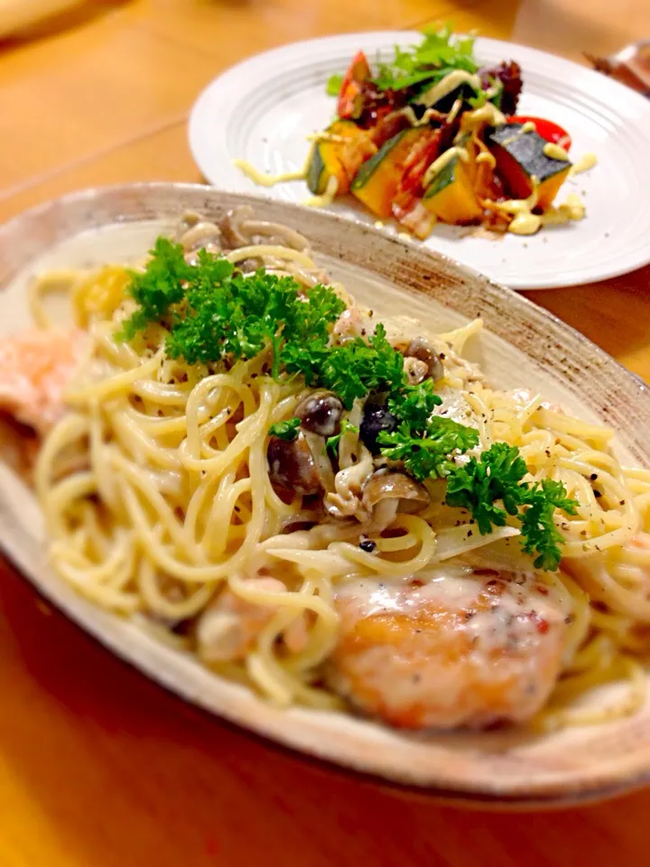 Salmon cream sauce spaghetti      サーモンクリームパスタとかぼちゃのサラダ|kctreeさん