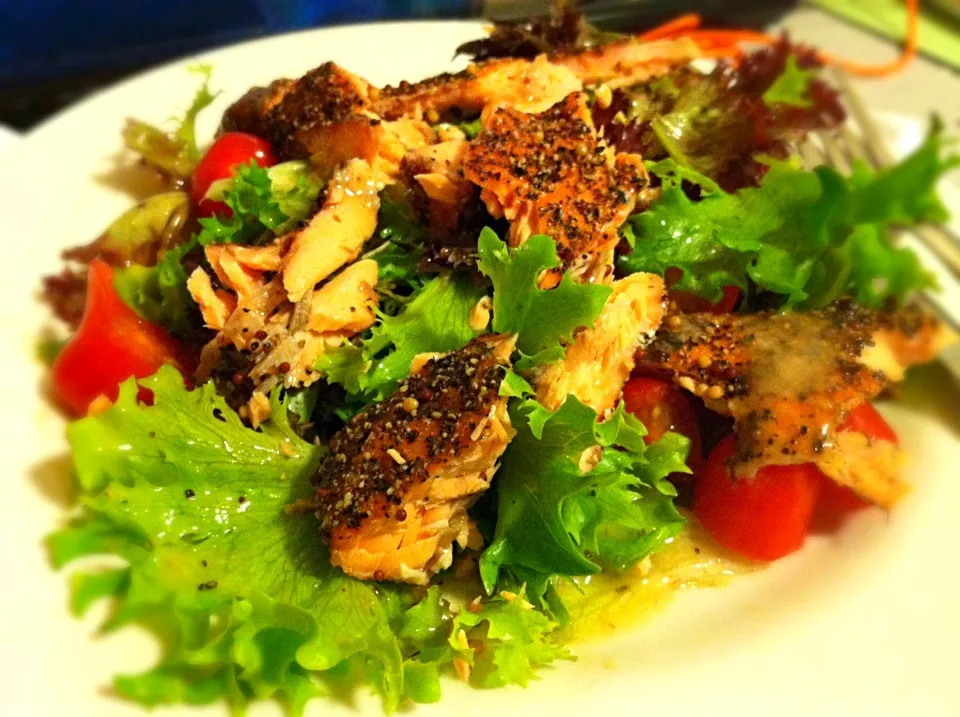 Smoked Salmon Salad|Kritsani Jitpongさん