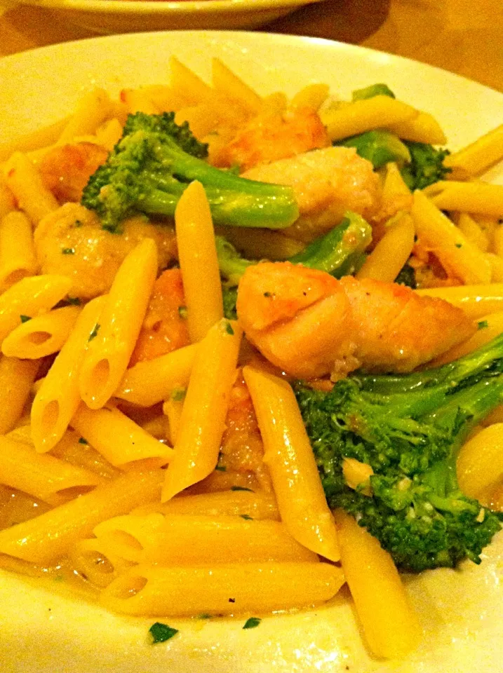 Chicken broccoli ziti in white wine sauce|Juliee ~ ジュリーさん