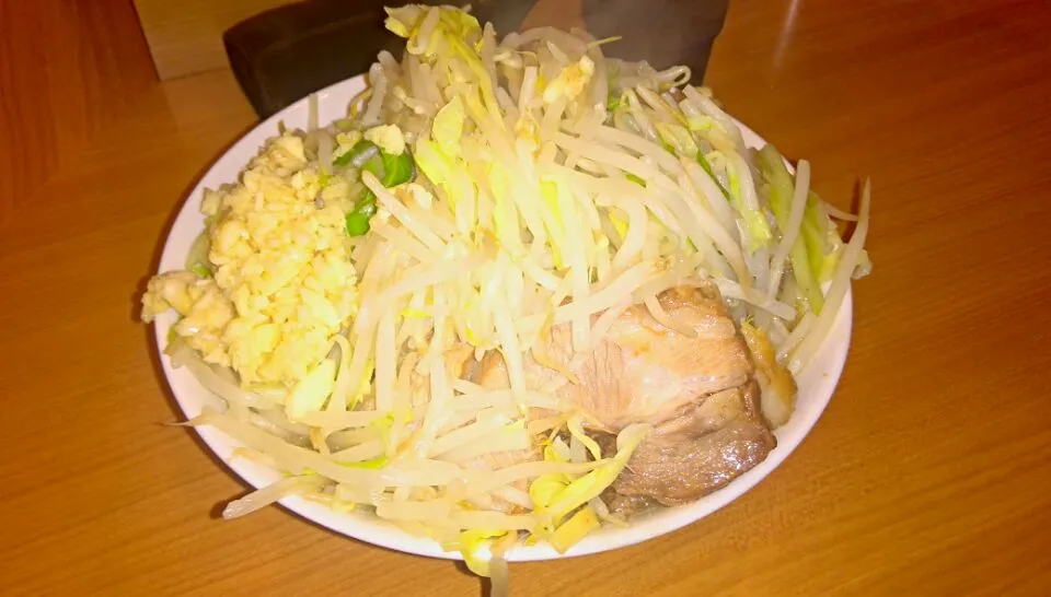 Snapdishの料理写真:ラーメン二郎八王子野猿街道店2|Yoshihiko  Nishimuraさん