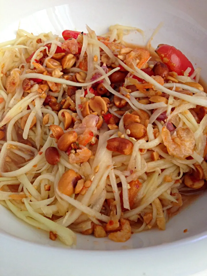 Green papaya salad' Thai style. Appetizer'|shelleyさん