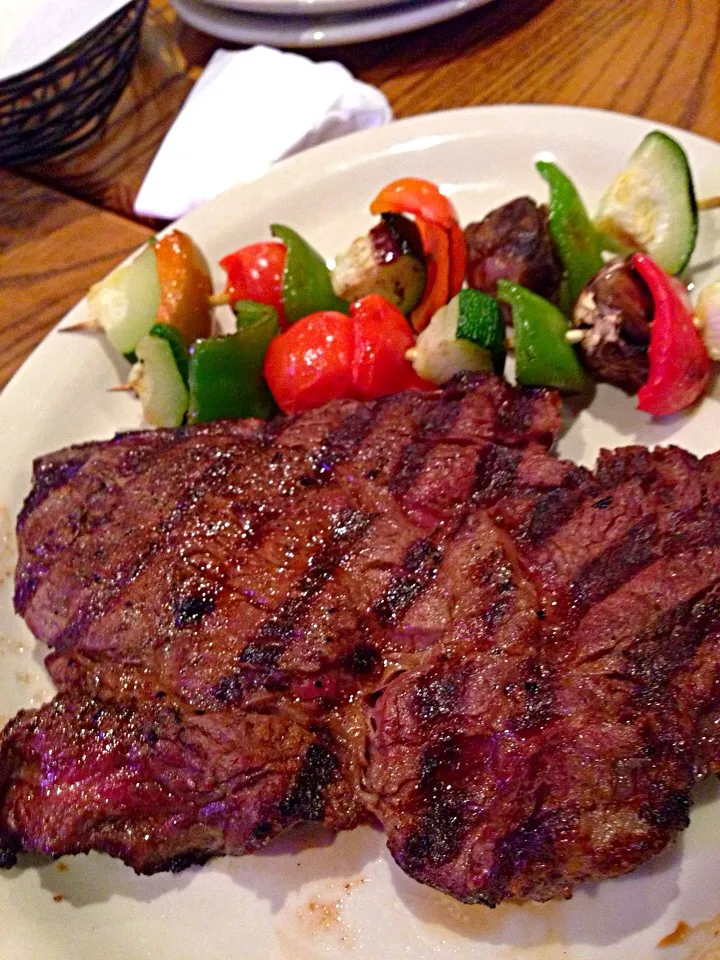 Delmonico 11oz steak w/ Grilled Veggies.|Rikka Lynnさん