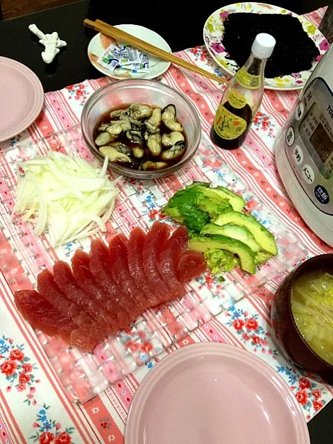 夕飯☆中とろ＆牡蠣手巻き|みよこさん