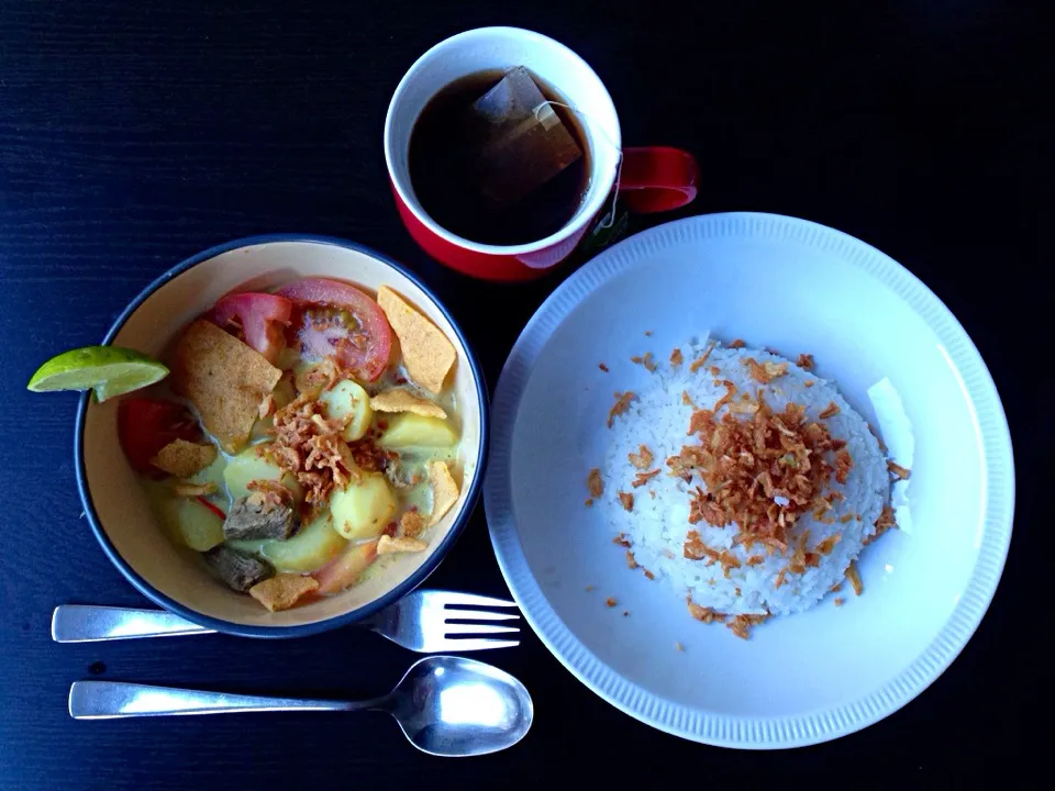 Snapdishの料理写真:Soto betawi|Jessica Antonioさん