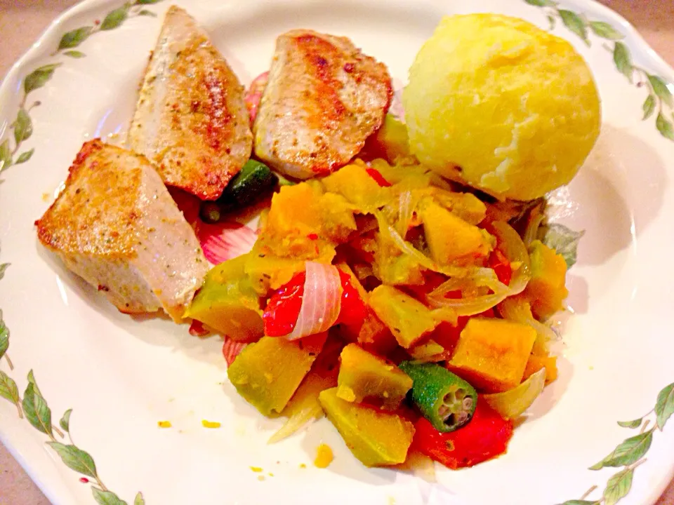 Fried tuna sautéed veggies and potato|Len R Ortegaさん