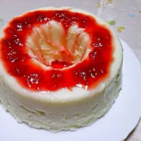 Mousse de cupuaçú com calda de morango😍🎂🍰🍮🍓|yumiさん