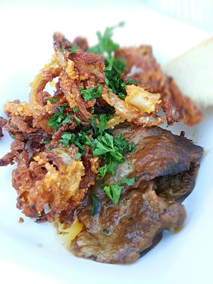 Brisket with Cornmeal Coated Onions|Dustin Stairさん