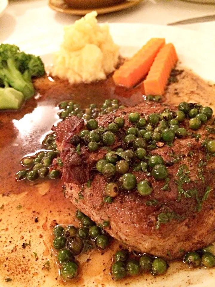 Snapdishの料理写真:Beef steak|MoONaaE'さん