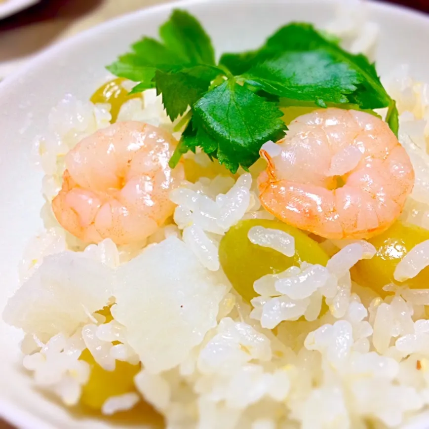 銀杏と長芋と小エビの炊き込みご飯🍚|喰いしんぼう豚さん