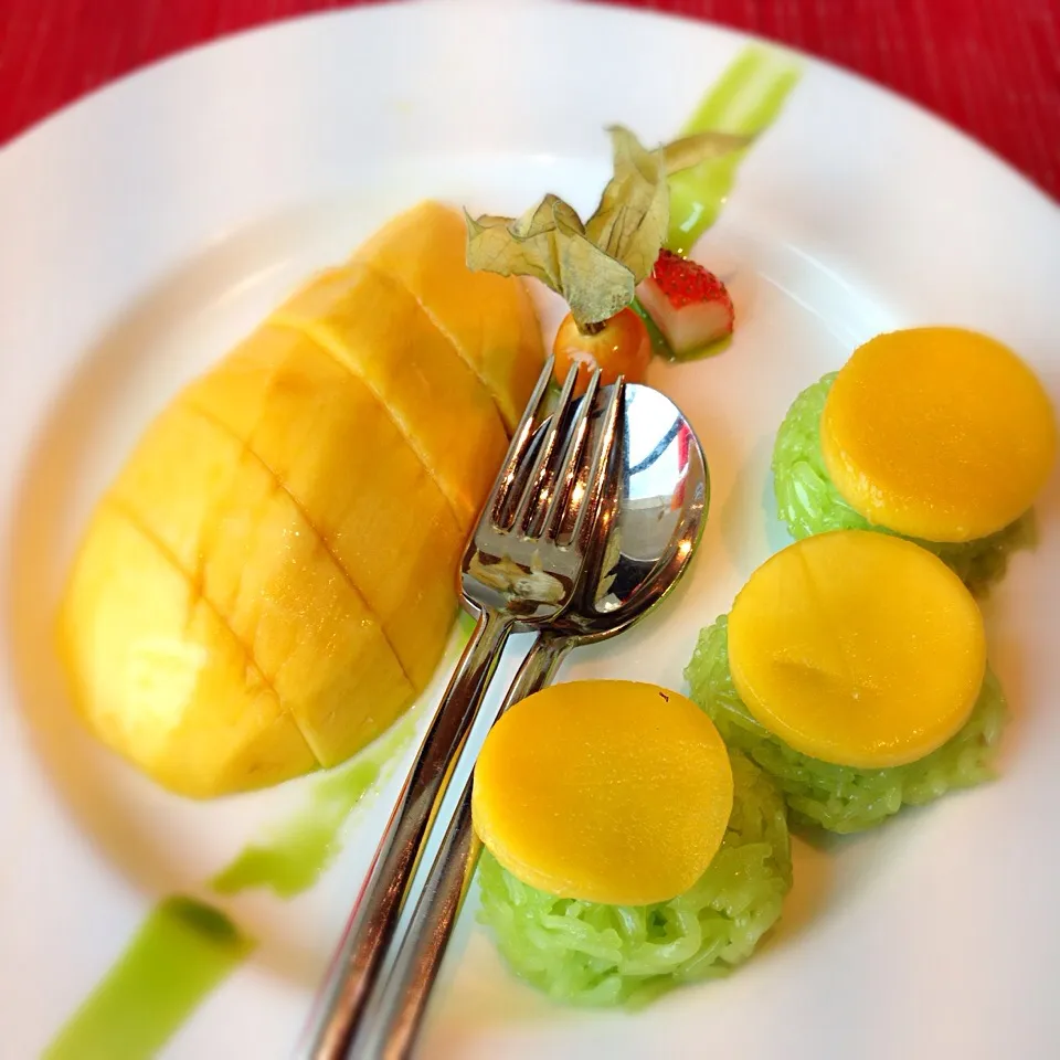 Thai Mango Pandan Sticky Rice|nicky tangさん