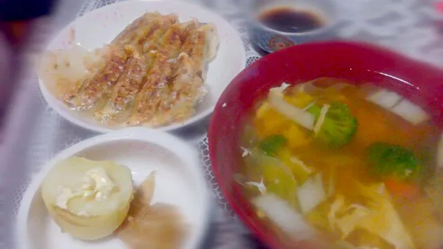 Snapdishの料理写真:餃子(●艸>зU*)|こころ( ´(00)`)さん