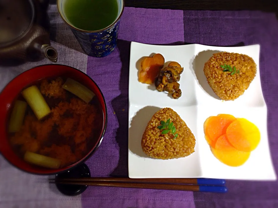 二日酔いの昼食|あつしさん