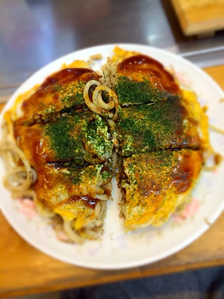 Snapdishの料理写真:広島風お好み焼き♪|うめこさん