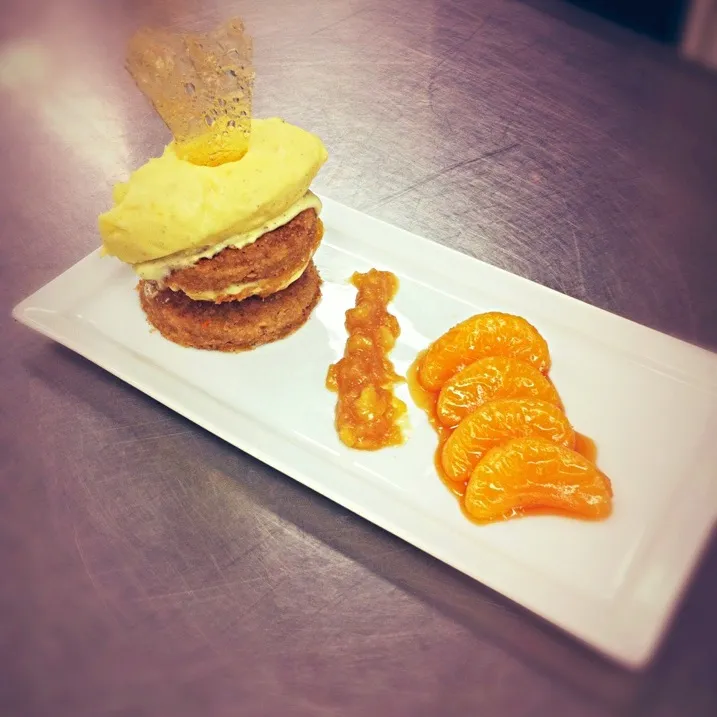 Cheesecake, shortbread & clementine.|Romorsさん