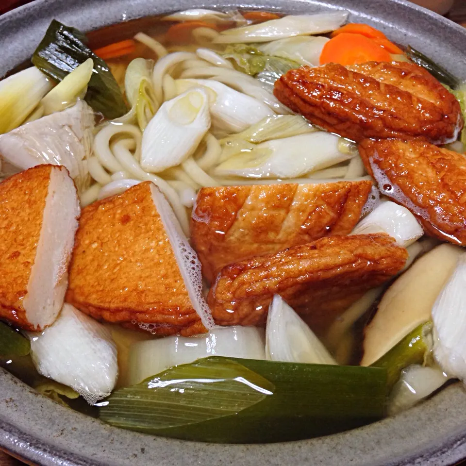 【今夜のウチご飯】ただいま〜。鍋焼きうどんでほっと温ったまる。|takuya KAWANOさん