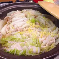 Snapdishの料理写真:白菜と豚肉のお鍋(ほんだし|和田歩さん