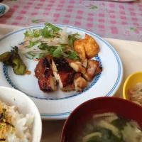 Snapdishの料理写真:鶏肉の照り焼き 354kcal|Hidekiさん