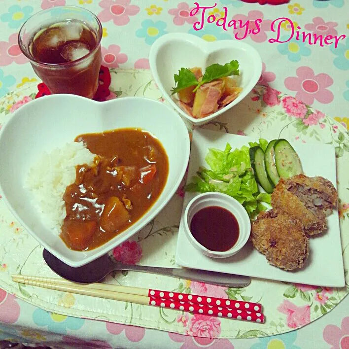 カレーライス♡メンチカツ♡じゃがいもとベーコン煮♡|mika.さん